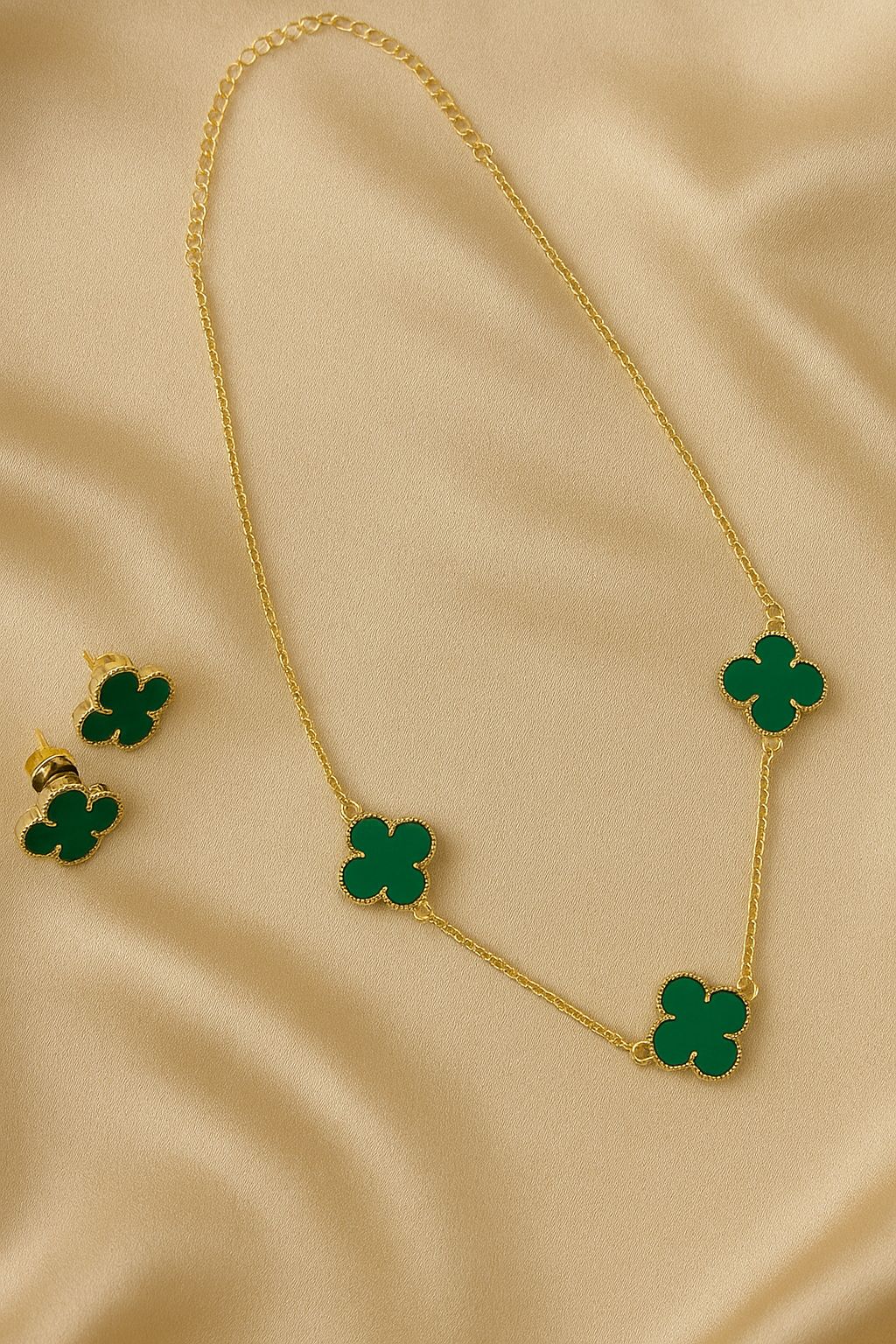 CONJUNTO TREVO VIRGÍNIA VERDE