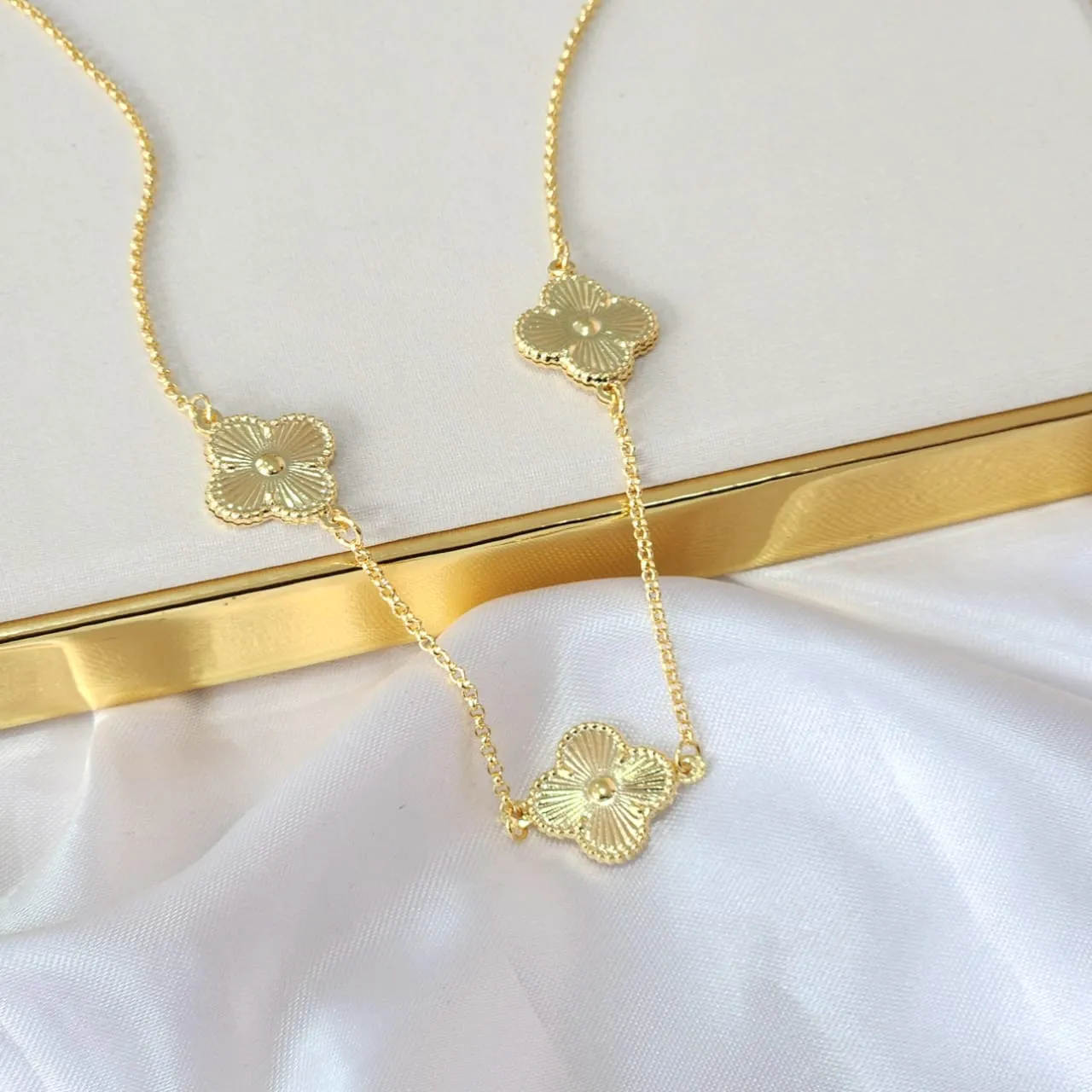 CHOKER DE FLORES DOURADAS