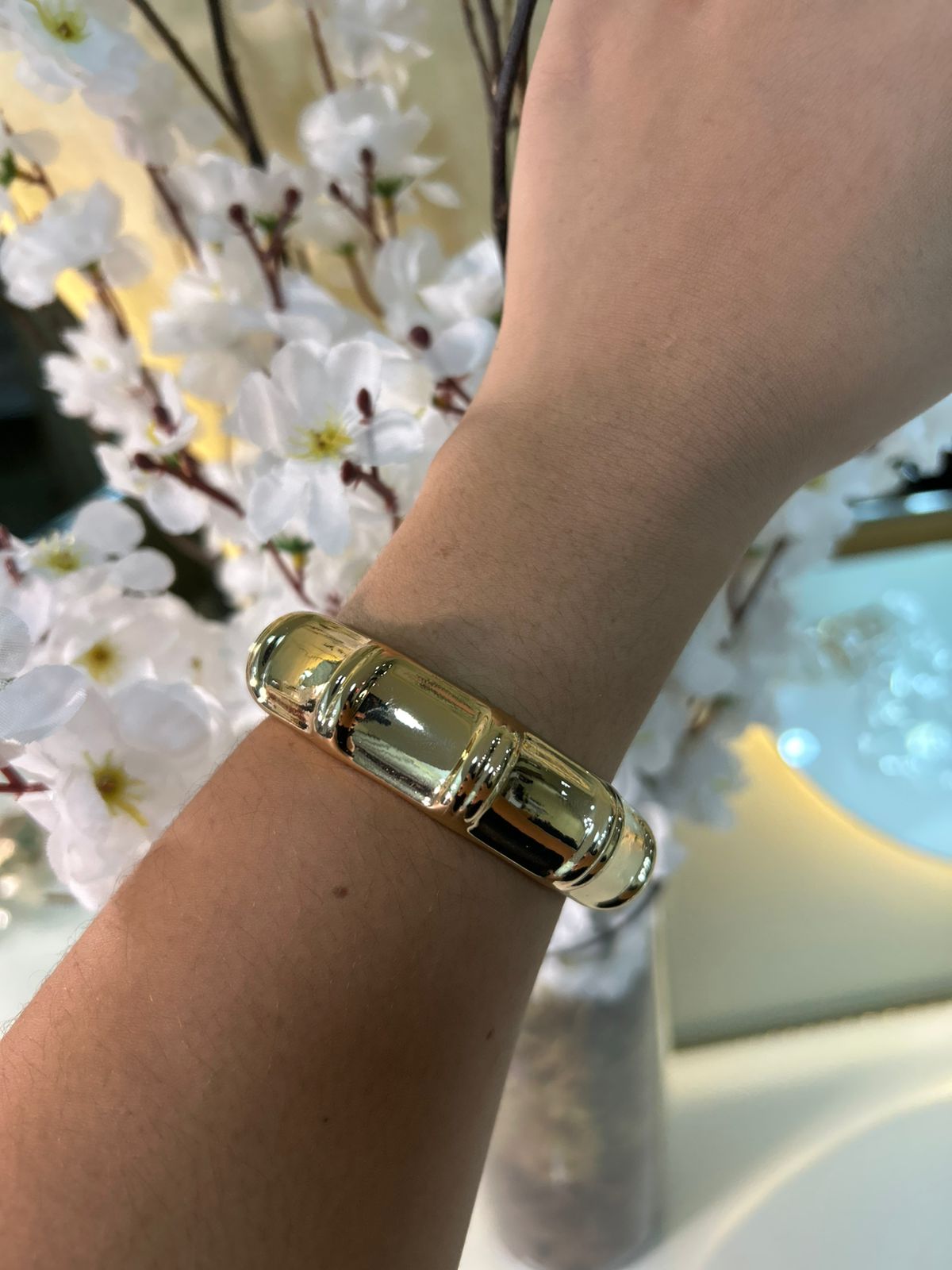 BRACELETE ESCULPIDO DOURADO BANHADO A OURO 18K - Imagem 2