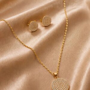 CONJUNTO CRAVEJADO DE ZIRCÔNIAS