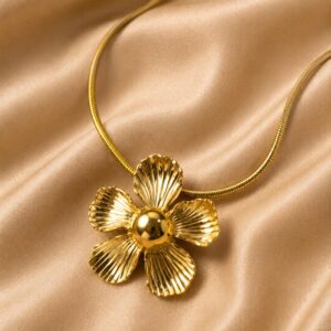 COLAR FLORAL – AÇO DOURADO