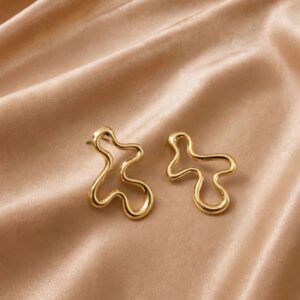 BRINCO ARTE MODERNA BANHADO A OURO 18K