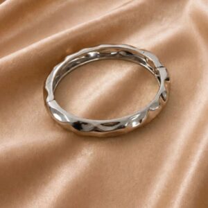 BRACELETE MARTELO EM RÓDIO