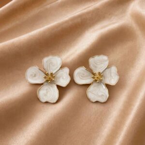 BRINCO FLOR OFF WHITE