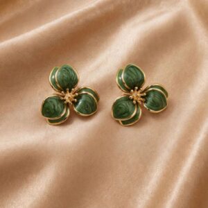 BRINCO FLORAL VERDE MILITAR