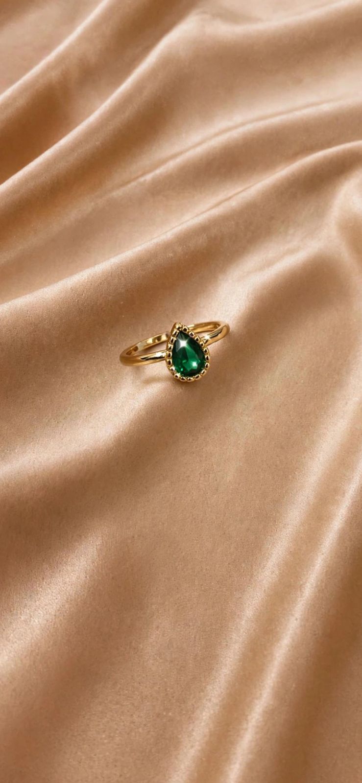 ANEL GOTA VERDE ESMERALDA