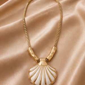 COLAR CONCHA ELEGANCE OFF WHITE