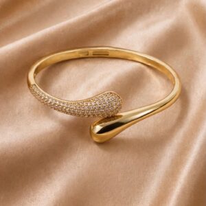 BRACELETE GOTA P DOURADA