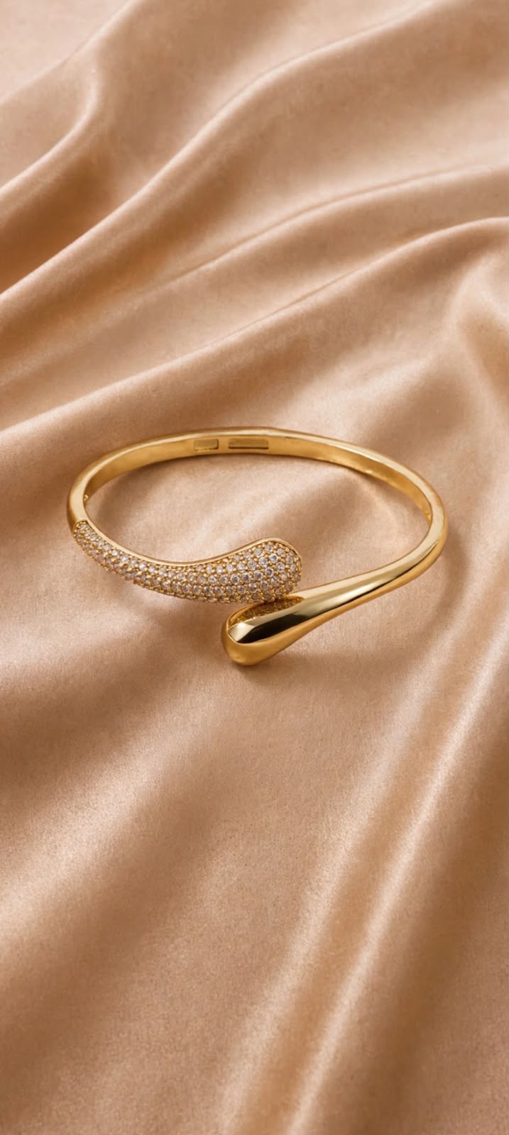BRACELETE GOTA P DOURADA