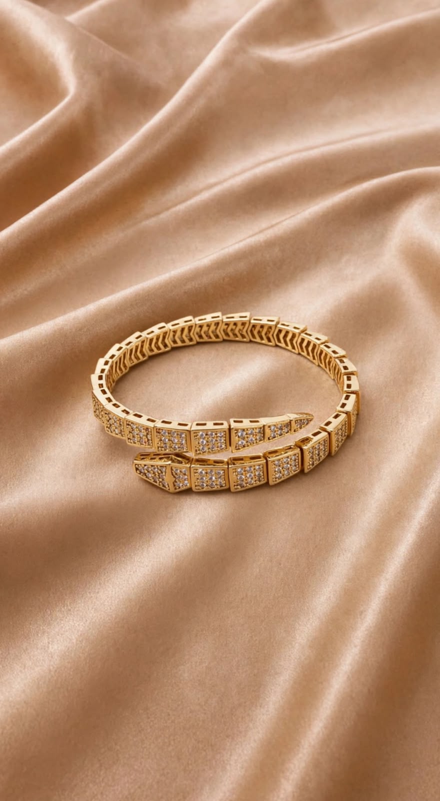 BRACELETE COBRA CRAVEJADO