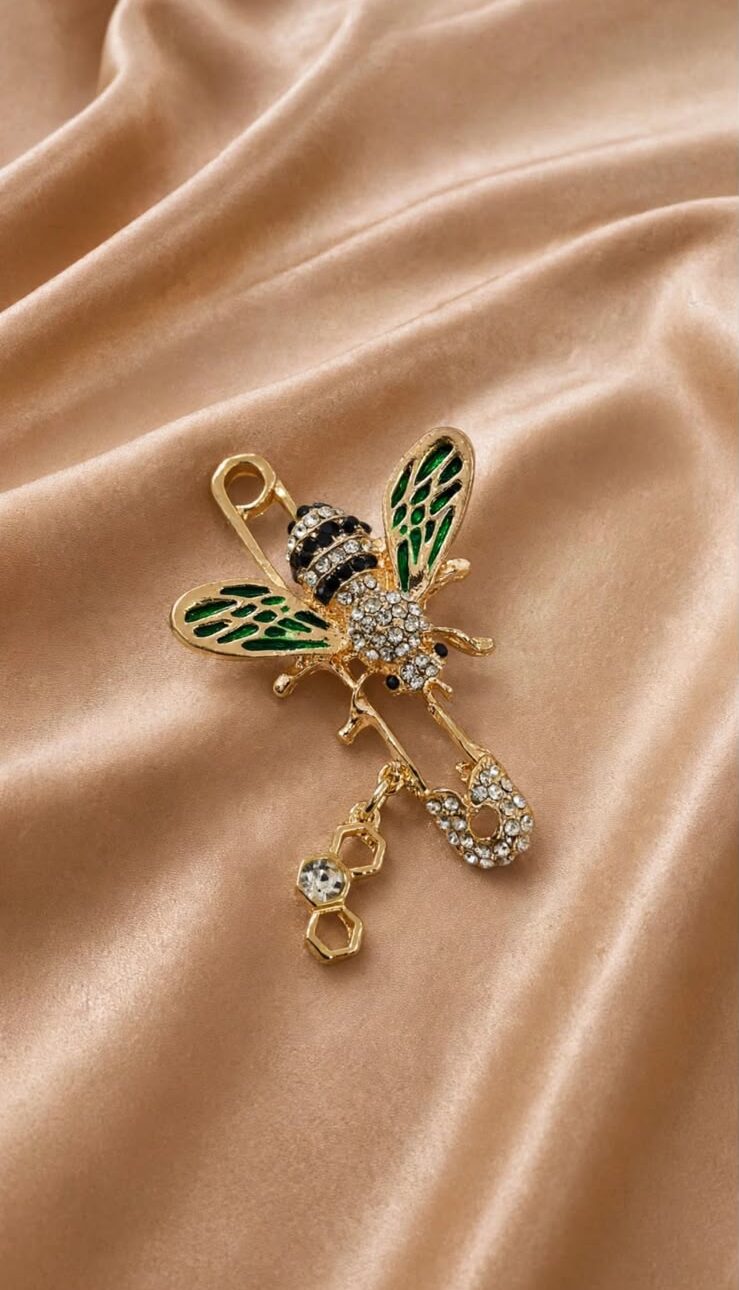 BROCHE ABELHA ESMERALDA