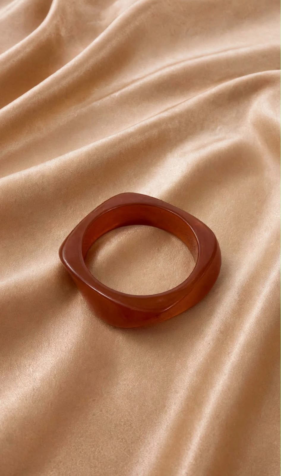 BRACELETE RESINA MARROM